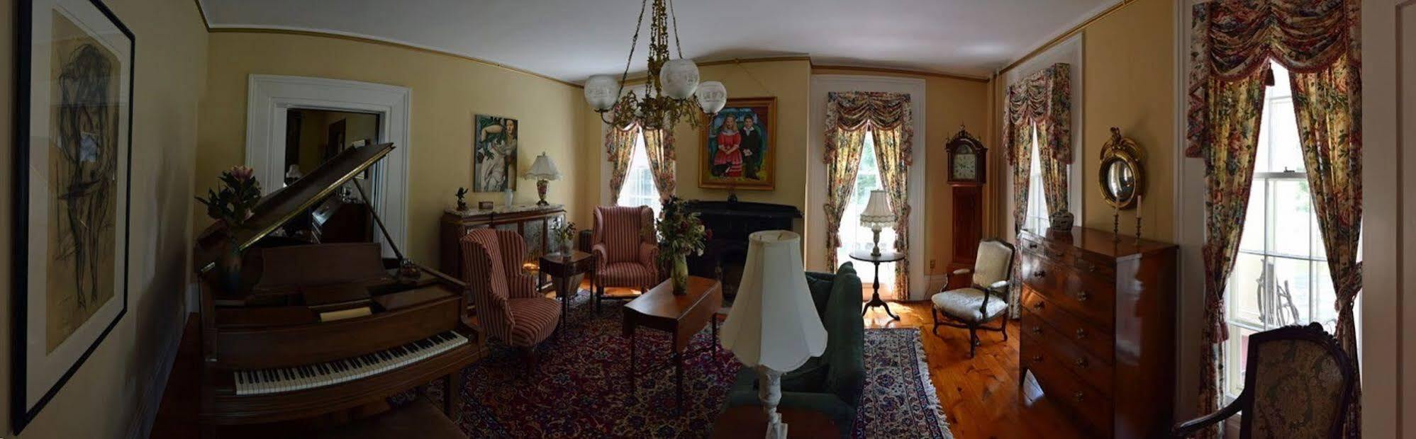 Oakcliff Bed And Breakfast Halfmoon Extérieur photo