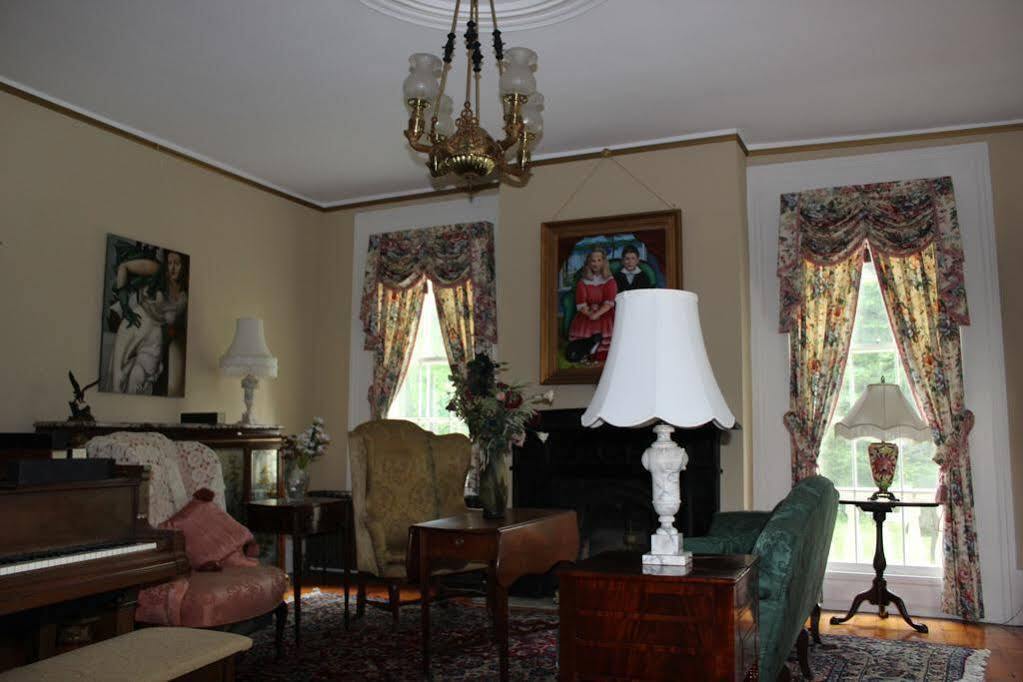 Oakcliff Bed And Breakfast Halfmoon Extérieur photo